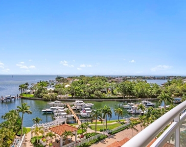 1325 Snell Isle Boulevard Ne - Photo Thumbnail 64