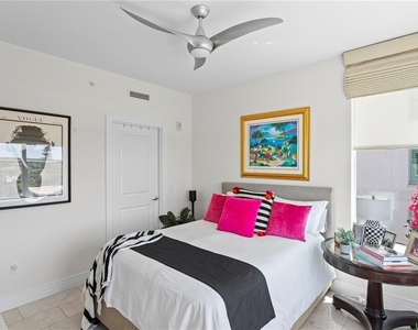 1325 Snell Isle Boulevard Ne - Photo Thumbnail 36