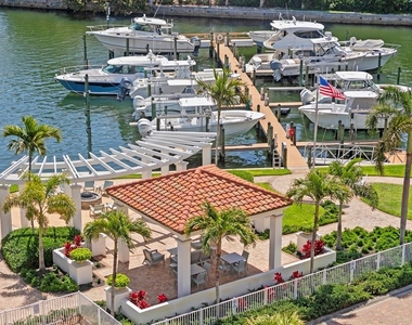 1325 Snell Isle Boulevard Ne - Photo Thumbnail 60