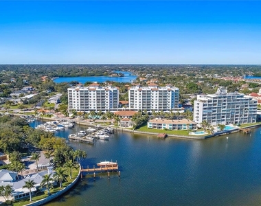 1325 Snell Isle Boulevard Ne - Photo Thumbnail 54