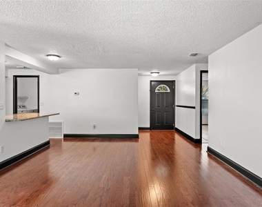 12419 Hidden Brook Drive - Photo Thumbnail 10