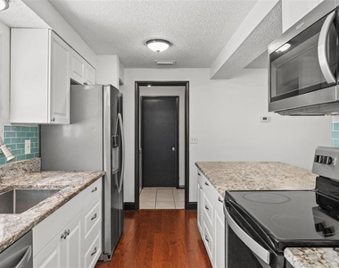 12419 Hidden Brook Drive - Photo Thumbnail 13