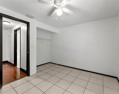 12419 Hidden Brook Drive - Photo Thumbnail 23