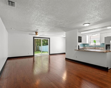12419 Hidden Brook Drive - Photo Thumbnail 7