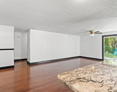 12419 Hidden Brook Drive - Photo Thumbnail 16