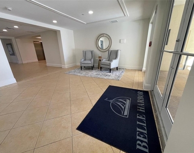 521 Mandalay Avenue - Photo Thumbnail 30