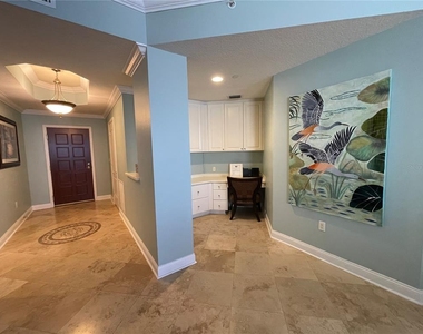521 Mandalay Avenue - Photo Thumbnail 4