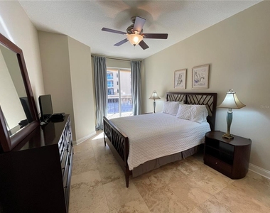 521 Mandalay Avenue - Photo Thumbnail 20