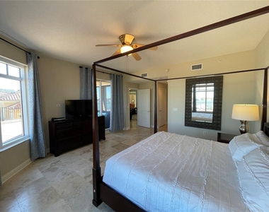 521 Mandalay Avenue - Photo Thumbnail 14