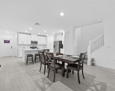 17334 Holly Well Avenue - Photo Thumbnail 14