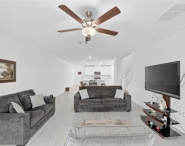 17334 Holly Well Avenue - Photo Thumbnail 11