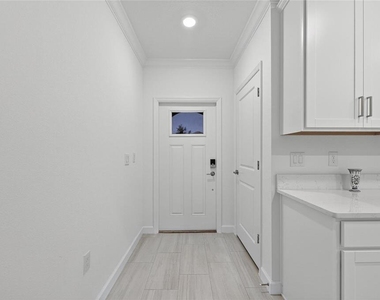 17334 Holly Well Avenue - Photo Thumbnail 6