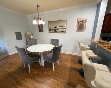 8000 Tuscany Way - Photo Thumbnail 6