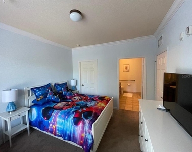 8000 Tuscany Way - Photo Thumbnail 17