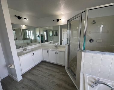 747 Pelican Court - Photo Thumbnail 12