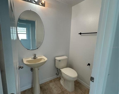 747 Pelican Court - Photo Thumbnail 11