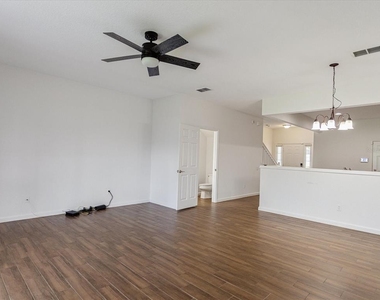 1055 Rock Harbor Avenue - Photo Thumbnail 10