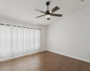 1055 Rock Harbor Avenue - Photo Thumbnail 13