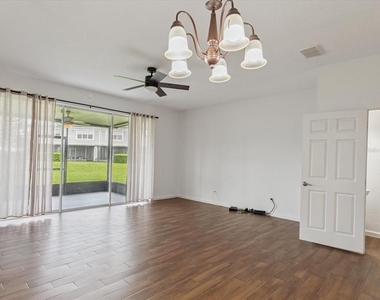 1055 Rock Harbor Avenue - Photo Thumbnail 9