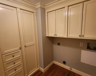549 Burlington Avenue Ne - Photo Thumbnail 45