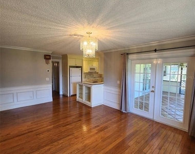 549 Burlington Avenue Ne - Photo Thumbnail 22
