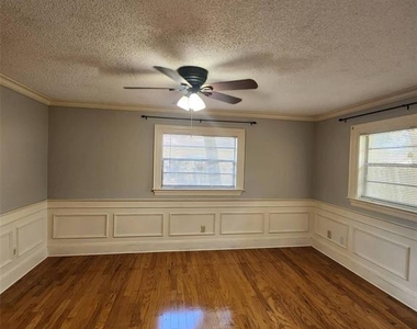 549 Burlington Avenue Ne - Photo Thumbnail 19