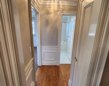 549 Burlington Avenue Ne - Photo Thumbnail 29