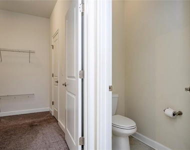 3043 Beaver Creek Drive - Photo Thumbnail 33