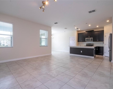 3043 Beaver Creek Drive - Photo Thumbnail 11