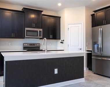 3043 Beaver Creek Drive - Photo Thumbnail 8