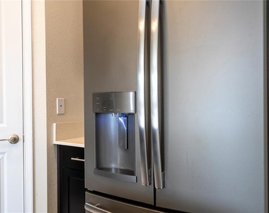 3043 Beaver Creek Drive - Photo Thumbnail 12
