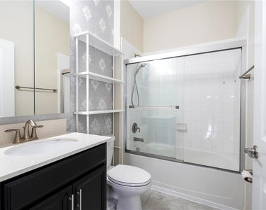 3043 Beaver Creek Drive - Photo Thumbnail 6