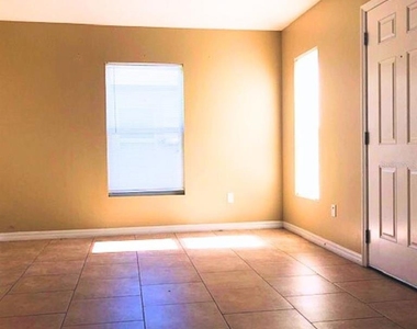 1005 King Street - Photo Thumbnail 1