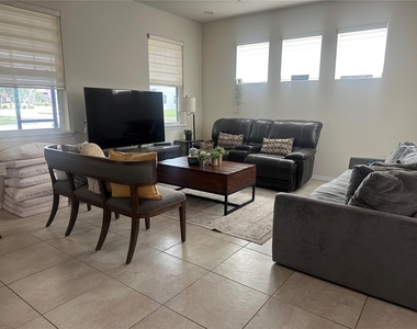 2791 Rapollo Drive - Photo Thumbnail 4