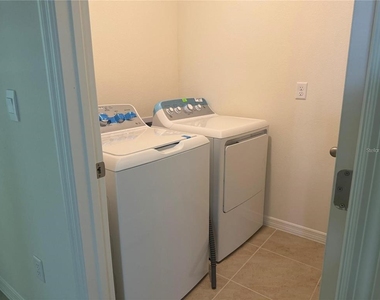 2572 Tulip Drive - Photo Thumbnail 9