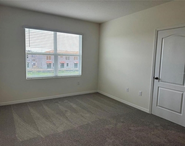 2572 Tulip Drive - Photo Thumbnail 5