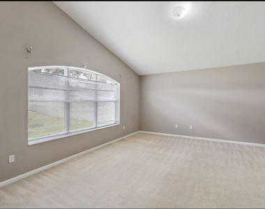 15723 Markham Drive - Photo Thumbnail 7