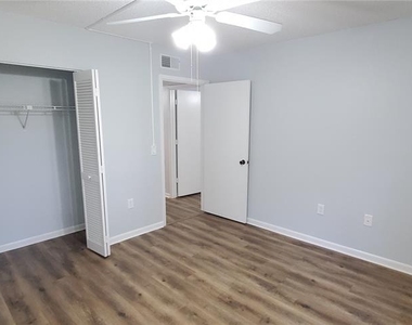 2756 Orchid Oaks Drive - Photo Thumbnail 15