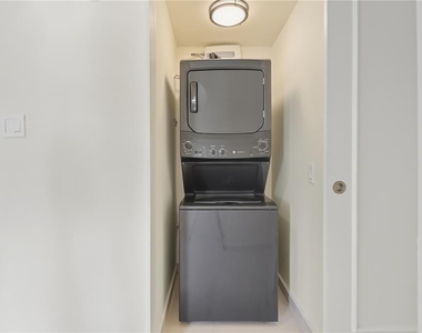 1485 Ashford Ave - Photo Thumbnail 11
