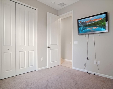1229 Forest Gate Circle - Photo Thumbnail 20