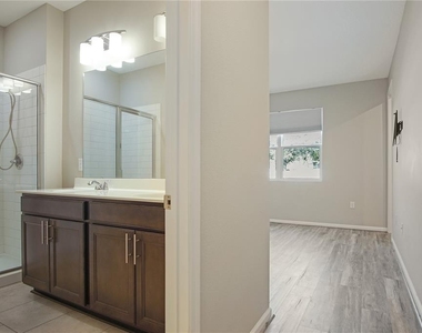 1229 Forest Gate Circle - Photo Thumbnail 10