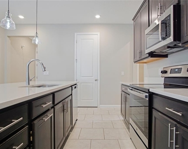 1229 Forest Gate Circle - Photo Thumbnail 6