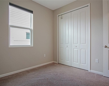 1229 Forest Gate Circle - Photo Thumbnail 21
