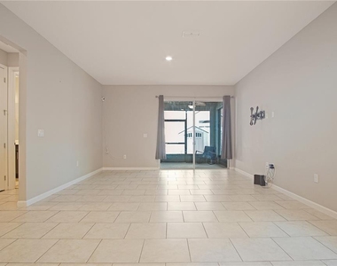 1229 Forest Gate Circle - Photo Thumbnail 7