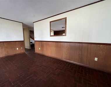 1145 S Lake Reedy Boulevard - Photo Thumbnail 17