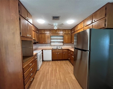 1145 S Lake Reedy Boulevard - Photo Thumbnail 6