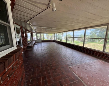 1145 S Lake Reedy Boulevard - Photo Thumbnail 12