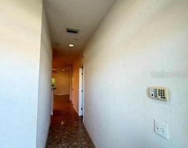 2935 Ne 7th Street - Photo Thumbnail 3
