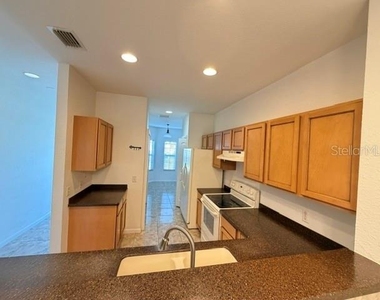 2935 Ne 7th Street - Photo Thumbnail 8