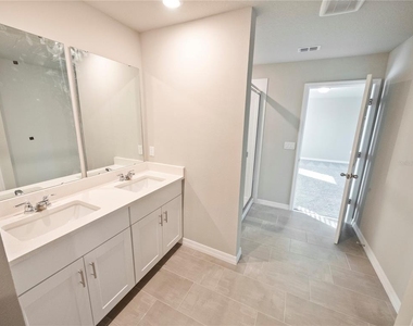 5268 Sanders Oak Trail - Photo Thumbnail 16
